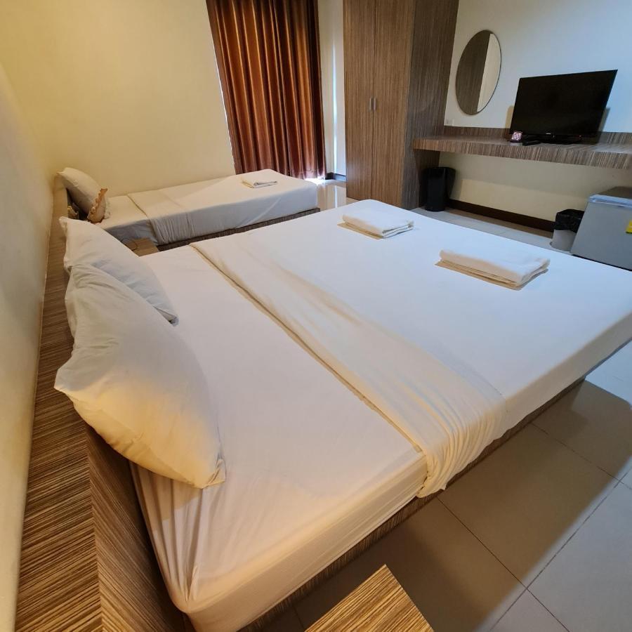 Le' Luxe Residence Удонтхані Екстер'єр фото