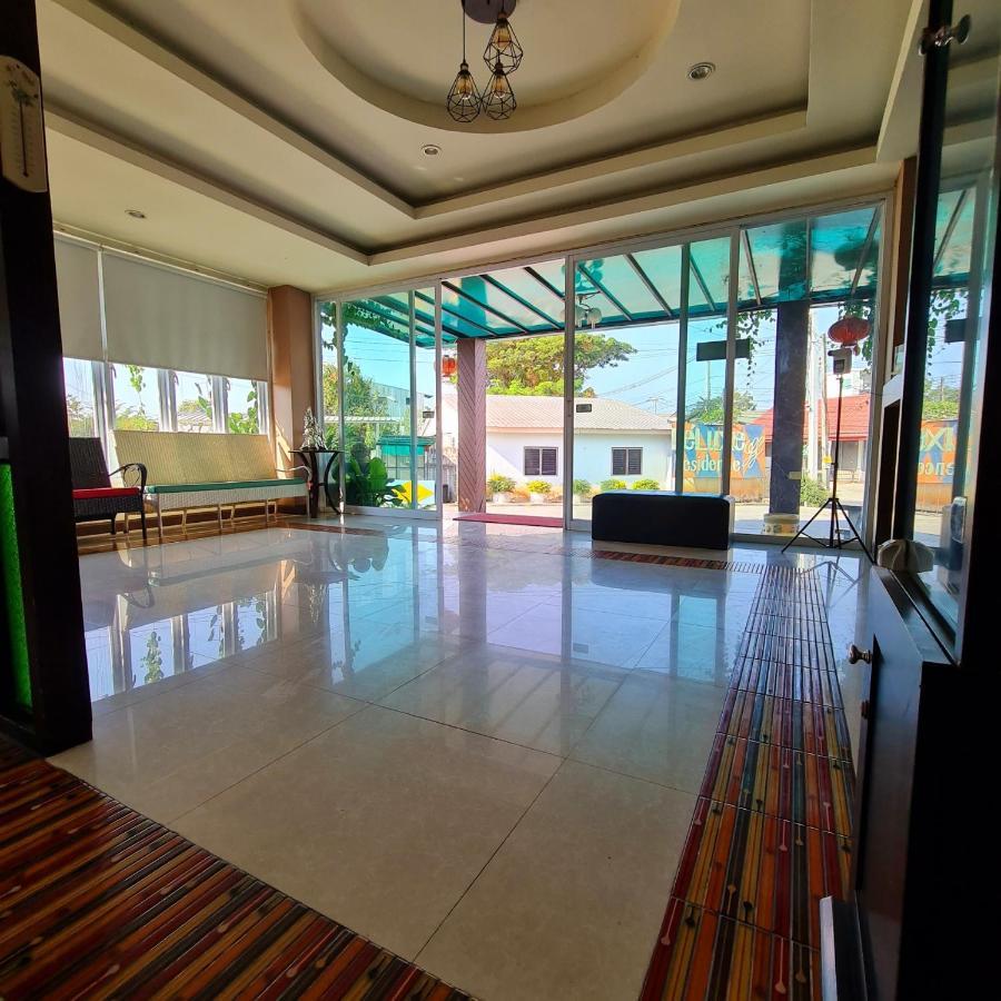 Le' Luxe Residence Удонтхані Екстер'єр фото